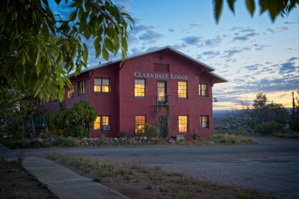 The Clarkdale Lodge מראה חיצוני תמונה